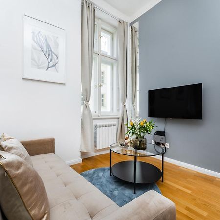 Anytime Holiday- Muzeum Apartments Prague Extérieur photo